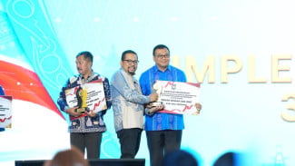Berkat Komitmen Nyata di Program Tiga Juta Rumah, Pemkab Deli Serdang Terima Penghargaan dari Kemendagri