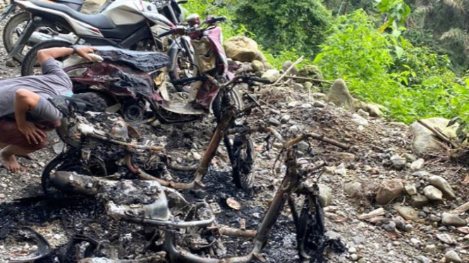 Sepeda motor pengunjung Taman Wisata Alam Tanduk Banua dibakar OTK.