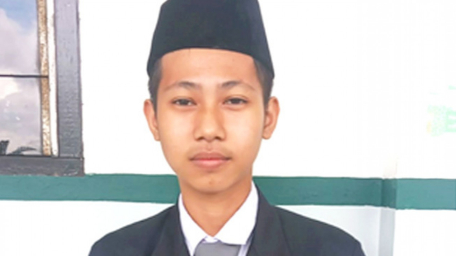 Rafid Gitnen Sembiring salah satu pelajar SMA Unggulan Al Azhar Medan.