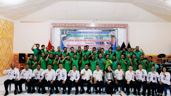 Warga binaan Lapas Siborongborong dibekali pelatihan bersertifikat.