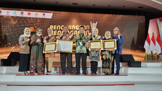 Pemprov Sumut terima penghargaan PPKM Award.