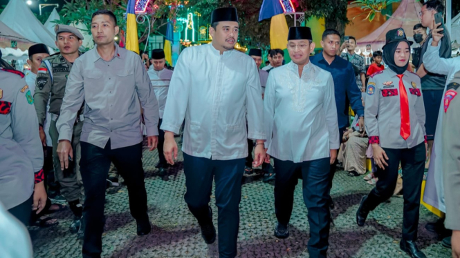 Wali Kota Medan Bobby Nasution saat malam Nuzulul Quran.