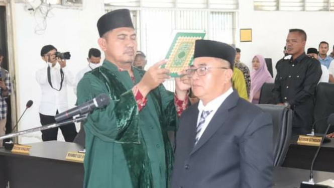 Pelantikan PAW Mukmin Mulyadi sebagai anggota DPRD Tanjungbalai.