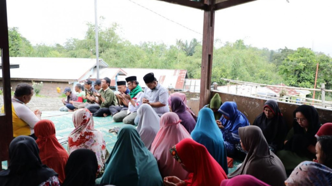 Relawan Usbat Ganjar Sumut salurkan bantuan ke daerah terdampak parah banjir bandang Sembahe Deliserdang.