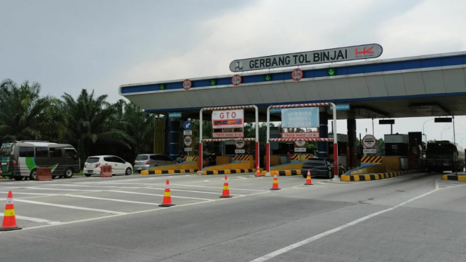 Pintu gerbang Tol Medan - Binjai.
