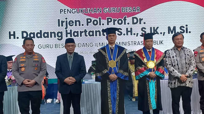 Irjen Pol Prof Dr Dadang Hartanto dikukuhkan menjadi Guru Besar UMSU