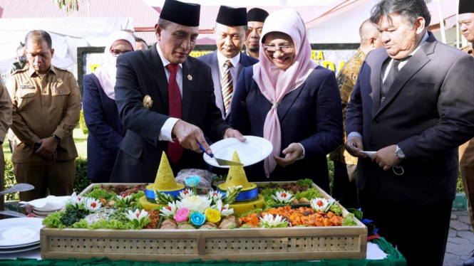 Gubernur Sumut, Edy Rahmayadi saat HUT ke-31 RSU Haji Medan.