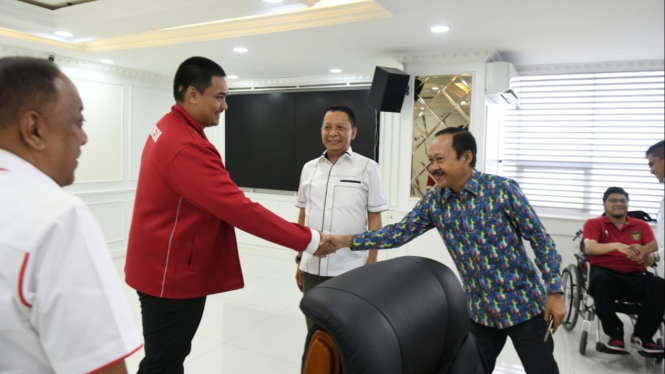 Sekdaprov Sumut, Arief Sudarto Trinugroho bertemu Menpora RI, Dito Ariotedjo.