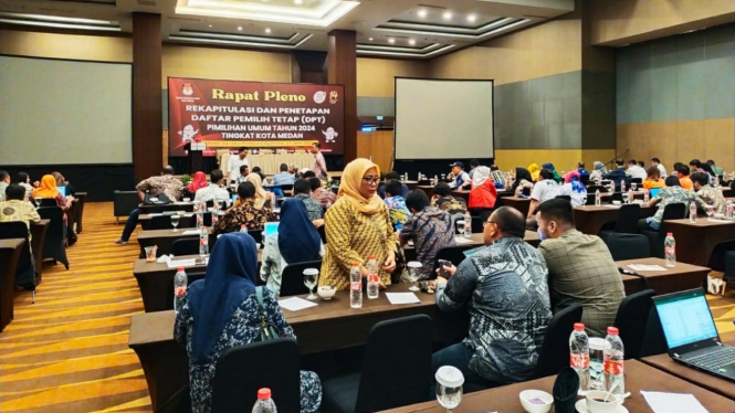 Rapat pleno penetapan DPT Kota Medan untuk Pemilu 2024.