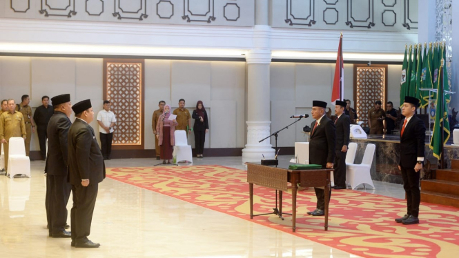 Gubernur Sumut, Edy Rahmayadi lantik 3 Pejabat di Lingkungan Pemprov Sumut.