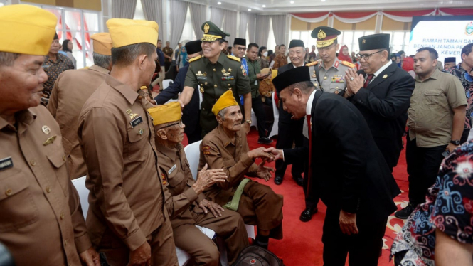 Gubernur Sumut, Edy Rahmayadi silaturahmi dengan Janda Perintis dan Pejuang Kemerdekaan RI.