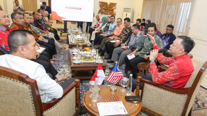 Pertemuan Wagub Sumut, Musa Rajekshah dengan Duta Besar Malaysia untuk Indonesia, Dato' Syed Mohamad Hasrin bin Tengku Hussin.
