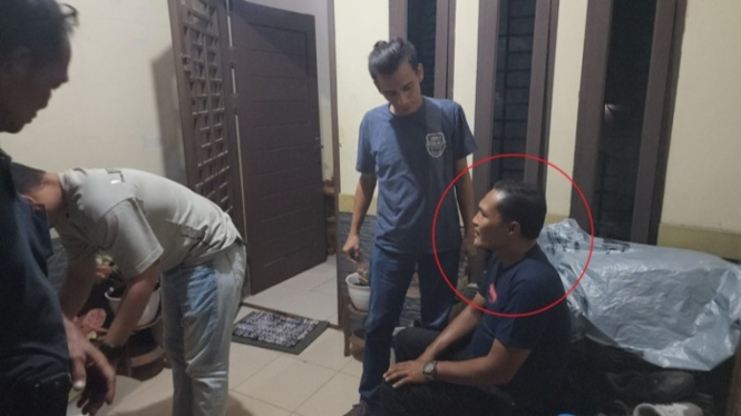 Ketua Ranting salah satu OKP di Medan, IS, ditangkap Satreskrim Polrestabes Medan kasus pengancaman pembunuhan wartawan.