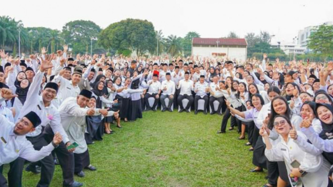 Ribuan PPPK di lingkungan Pemko Medan dilantik.