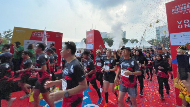 Ribuan pelari ikuti Bank Jateng Friendship Run di Medan.
