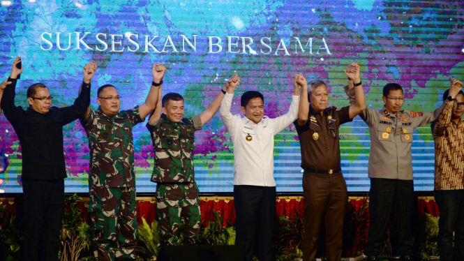 Pj Gubernur Sumut, Hassanudin bersama Forkopimda Sumut pada kesepakatan Pendanaan Bersama Pilkada Serentak 2024.