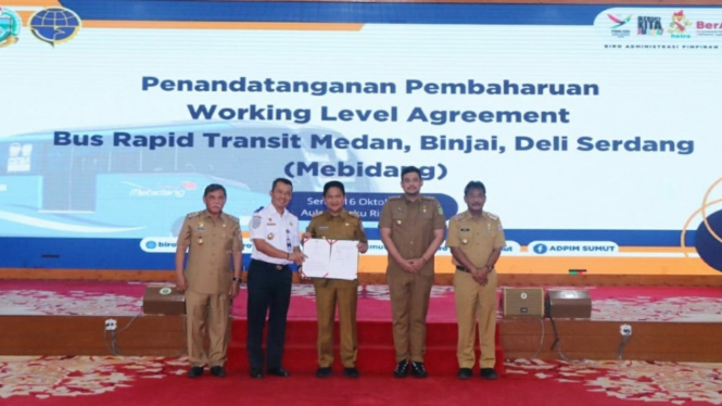 Penandatanganan WLA Bus Rapid Transit Medan - Mebidang di Aula Tengku Rizal Nurdin.