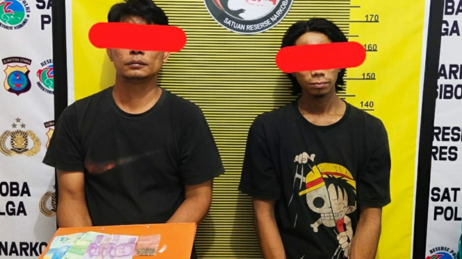 Oknum ASN Pemko Sibolga HST (kiri) dan rekannya R ditangkap Polres Sibolga usai kedapatan bisnis narkoba.
