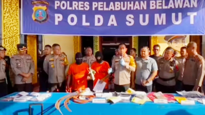 Polres Pelabuhan Belawan ungkap kasus pembunuhan wanita yang dibawa becak ke pemukiman warga.