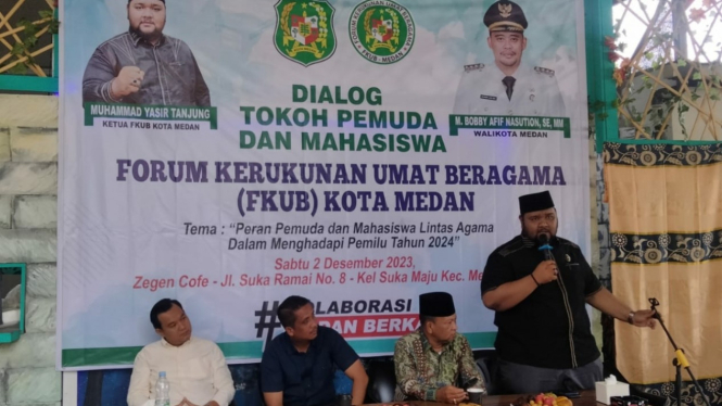 Ketua FKUB Kota Medan, Muhammad Yasir Tanjung membuka dialog pemuda dan mahasiswa.