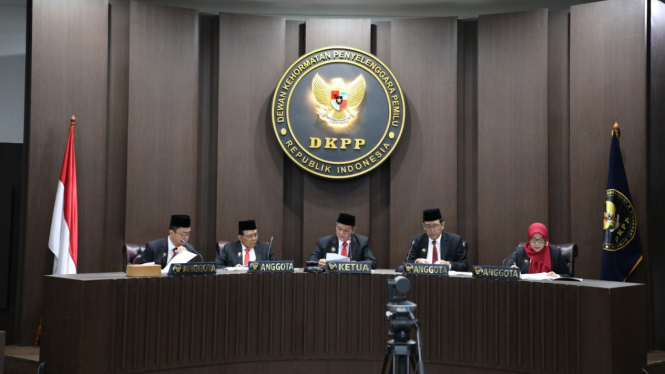 Sidang Dewan Kehormatan Penyelenggaraan Pemilu (DKPP) RI.
