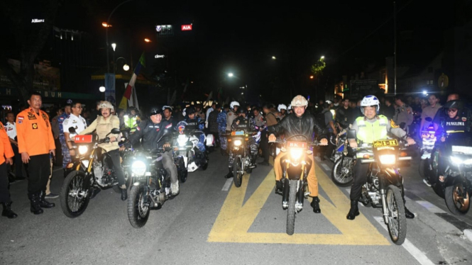 Pj Gubernur Sumut, Hassanudin bersama Forkopimda Sumut patroli malam tahun baru di Kota Medan.