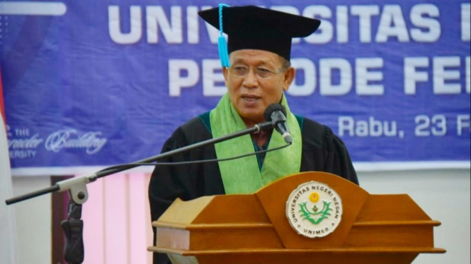 Guru Besar Unimed, Prof Dr Syawal Gultom.