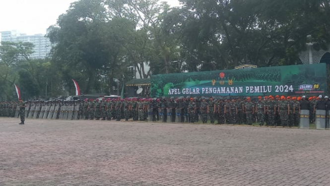 Apel pengamanan Pemilu 2024 di Lapangan Benteng, Medan.