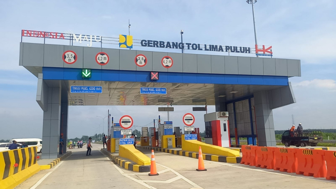Gerbang tol Limapuluh Kabupaten Batubara.