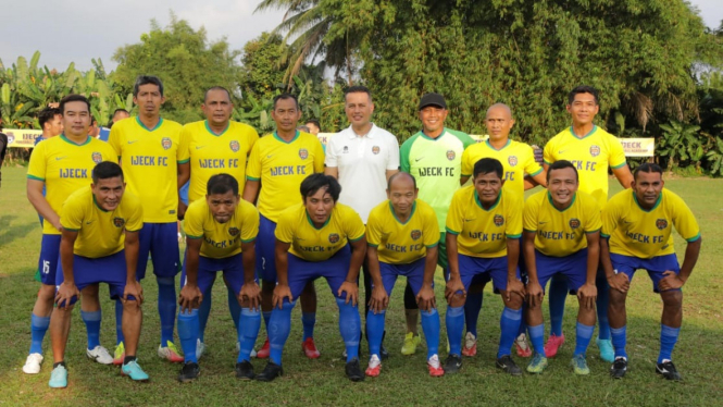 Musa Rajekshah bersama tim Ijeck FC.