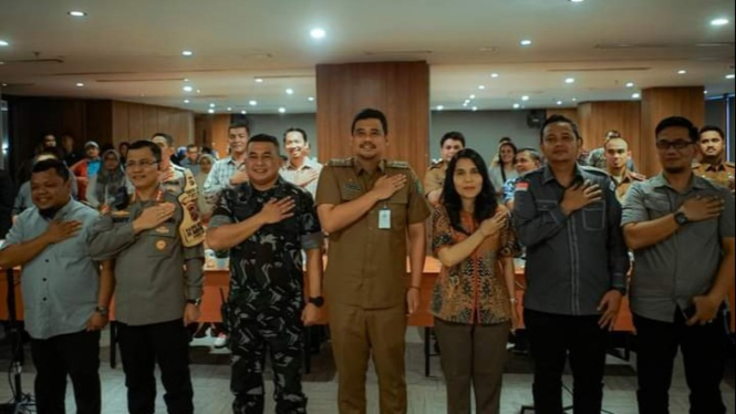 Wali Kota Medan, Bobby Nasution bersama KPU Kota Medan, Bawaslu Medan, Polrestabes Medan dan Kodim 01/02 Medan gelar rapat persiapan PSU pada 2 TPS.