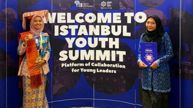 Dua mahasiswi UIN Sumut raih penghargaan Best Project di Istanbul Youth Summit.