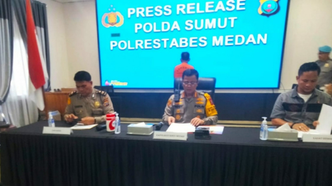 Kapolrestabes Medan, Kombes Pol Teddy John Sahala Marbun pimpin press release kasus TNI gadungan pangkat Mayjen.
