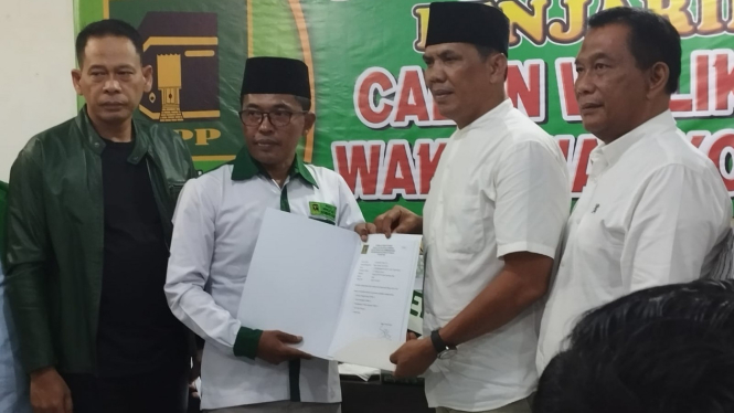 H Zainuddin Purba mendaftar Bacalon Wali Kota Binjai ke DPC PPP Binjai.