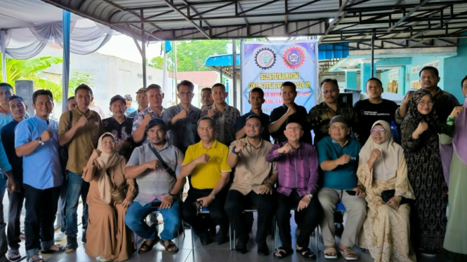 Bacalon Bupati Langkat, Rizky Yunanda Sitepu bersama pengurus dan anggota SPPP-SPSI.
