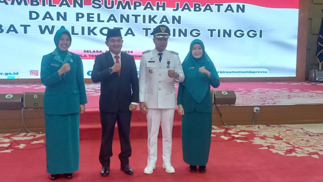 Pj Gubernur Sumut, Hassanudin melantik Moettaqien Hasrimi sebagai Pj Wali Kota Tebingtinggi.