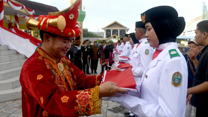Pj Gubernur Sumut, Hassanudin memimpin upacara peringatan Hari Lahir Pancasila  di Lapangan Astaka, Kabupaten Deliserdang.