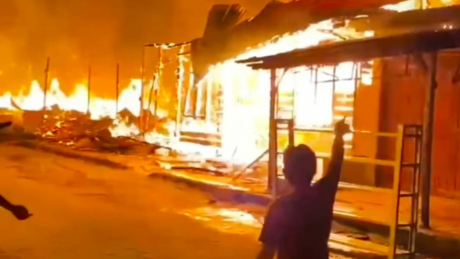 Kebakaran di Kampung Besilam Kecamatan Tanjungpura Kabupaten Langkat.