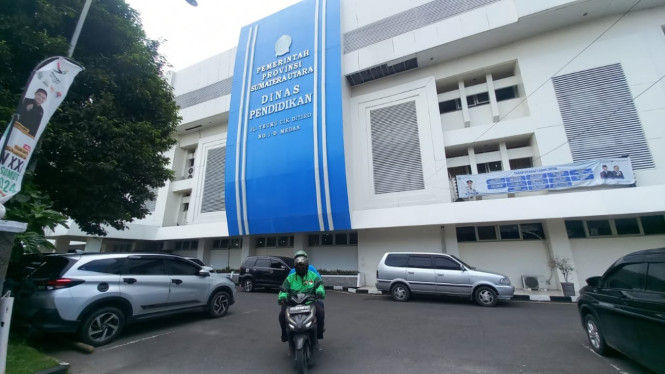 Kantor Disdik Sumut.