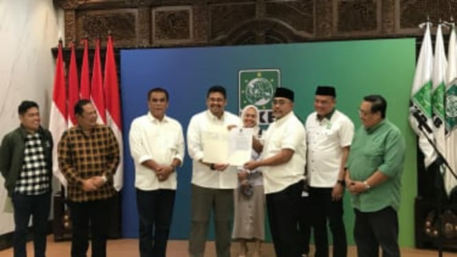 Bacalon Gubernur Sumut, Bobby Nasution menerima surat dukungan dari PKB.