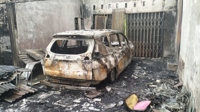 Rumah toko dan mobil ludes terbakar di Sergai.