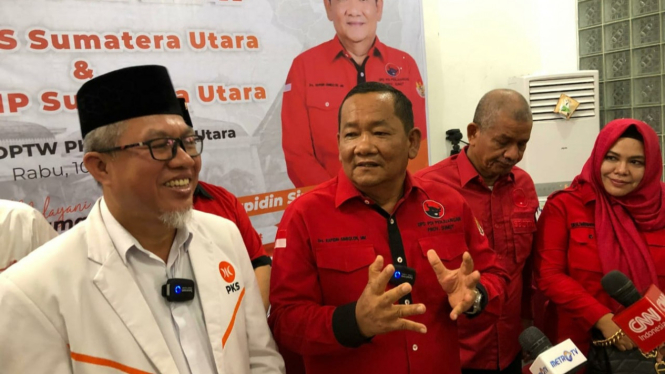 Ketua DPD PDIP Sumut, Rapidin Simbolon saat silaturahmi ke DPW PKS Sumut.