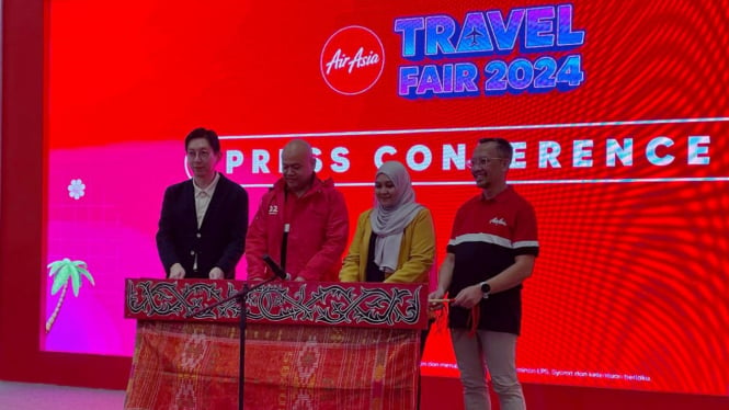 Peresmian AirAsia Travel Fair (AAFT) 2024 di Centre Point Medan.