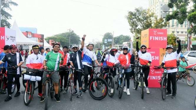 DPRD Sumut bersama OPD Pemprov Sumut menggelar Funbike dalam rangka Road To PON XXI Aceh-Sumut 2024.