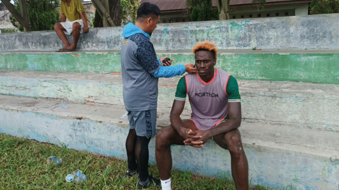 Pemain asal Gambia, Salifu Jatta jalani trial di PSMS Medan.