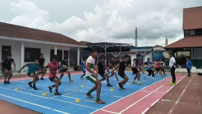 Tim Kabaddi Sumut saat latihan di Stok Bina Guna Medan.