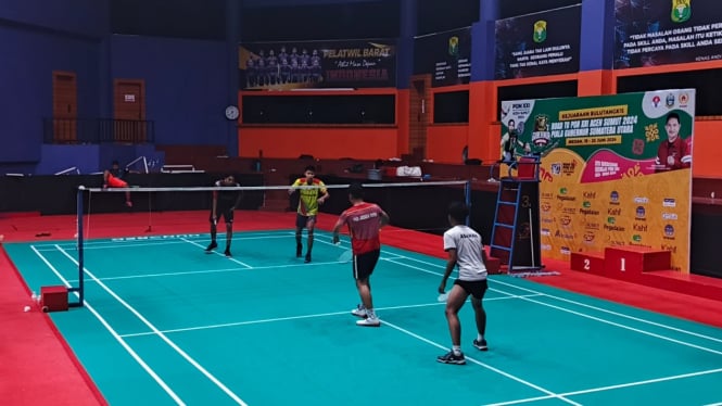 Atlet PBSI Sumut latihan persiapan PON 2024.