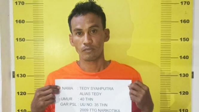 Tersangka Teddy Syahputra ditangkap Polres Labusel.