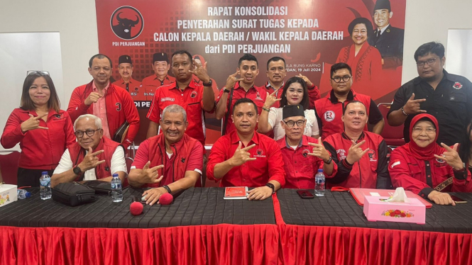 Ketua DPP PDI Perjuangan Bidang Reformasi Sistem Hukum Nasional, Ronny Talapessy, soal penangkapan Bacalon Bupati Batubara, Zahir.