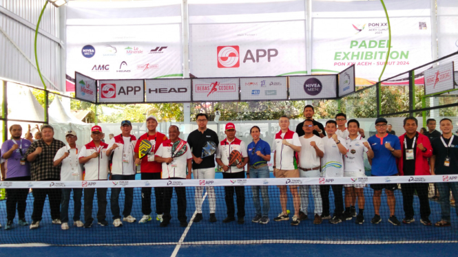 Pembukaan eksebisi Padel PON 2024 di Lapangan Padel People Jalan HM Said, Medan.